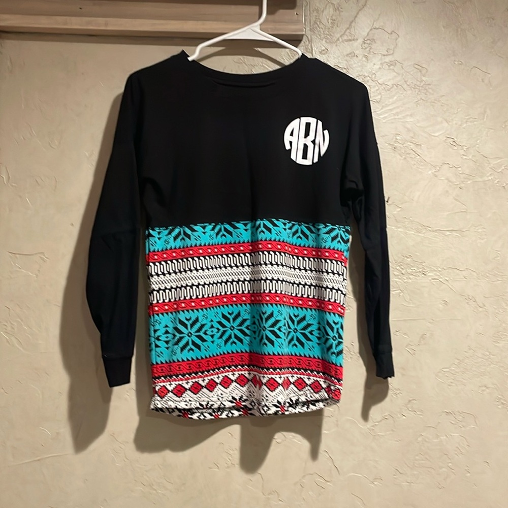 Size youth medium, girls